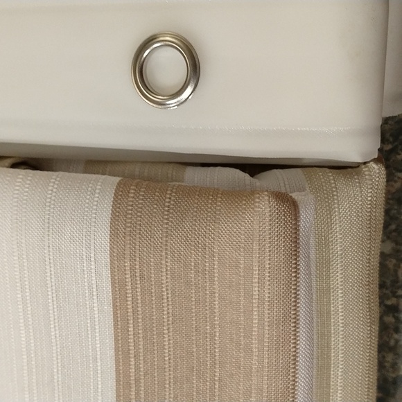 Shower Curtain Set - Picture 6 of 7